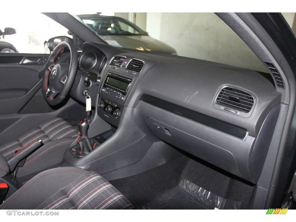 2012 Volkswagen GTI 2 Door Autobahn Edition Dashboard Photos