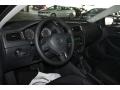Black - Jetta SE Sedan Photo No. 10