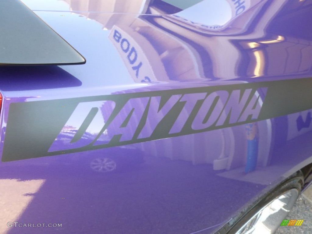 2007 Charger R/T Daytona - Plum Crazy Pearl / Dark Slate Gray photo #14