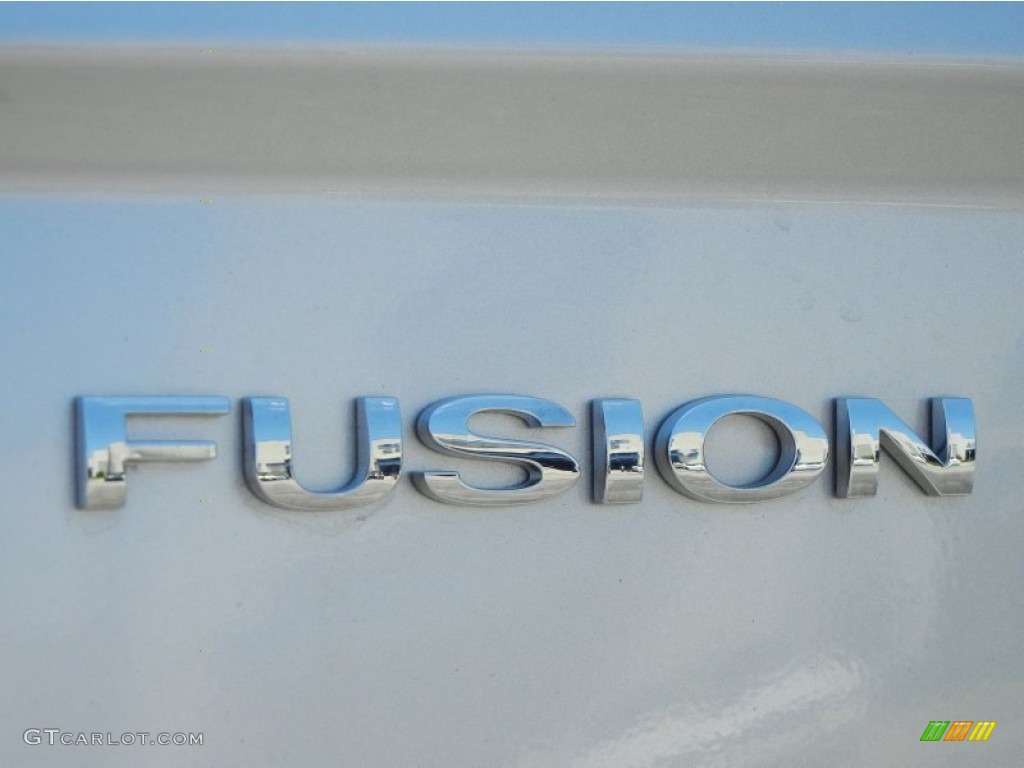 2011 Fusion SE V6 - Ingot Silver Metallic / Charcoal Black photo #9