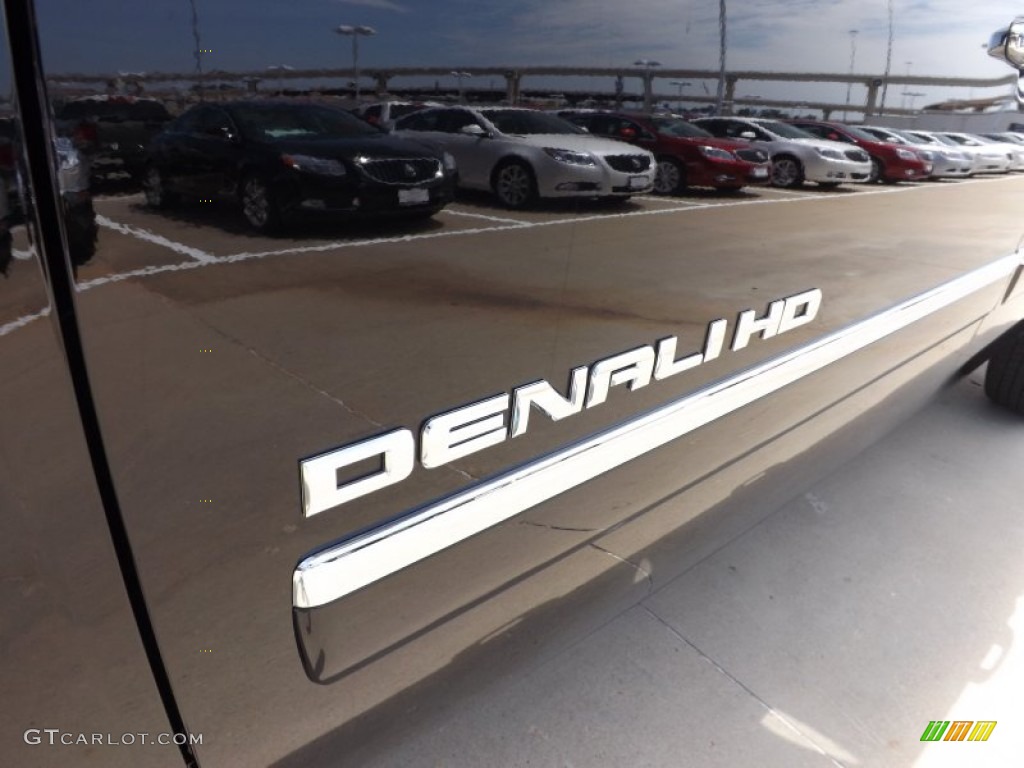 2012 GMC Sierra 2500HD Denali Crew Cab 4x4 Marks and Logos Photo #66578698