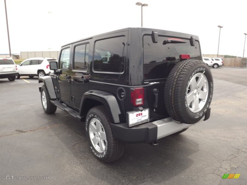 2012 Wrangler Unlimited Sahara 4x4 - Black Forest Green Pearl / Black/Dark Saddle photo #7