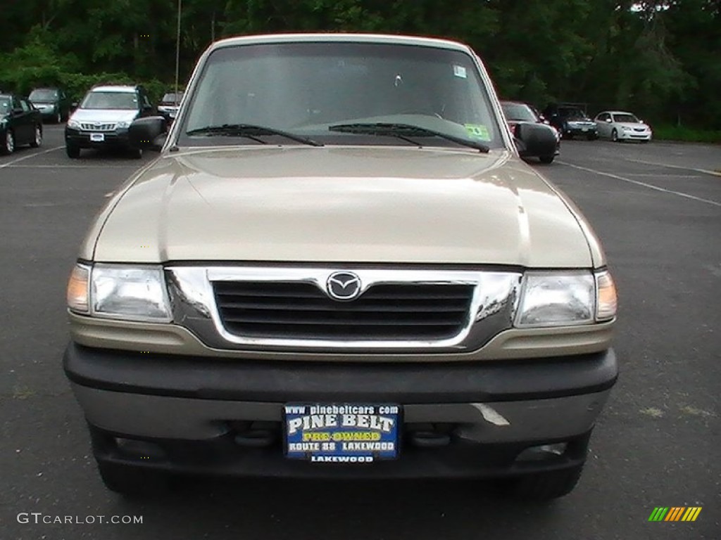 1999 B-Series Truck B4000 SE Extended Cab 4x4 - Harvest Gold Metallic / Tan photo #2