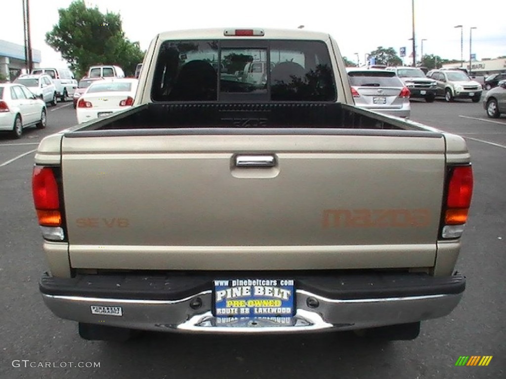 1999 B-Series Truck B4000 SE Extended Cab 4x4 - Harvest Gold Metallic / Tan photo #5