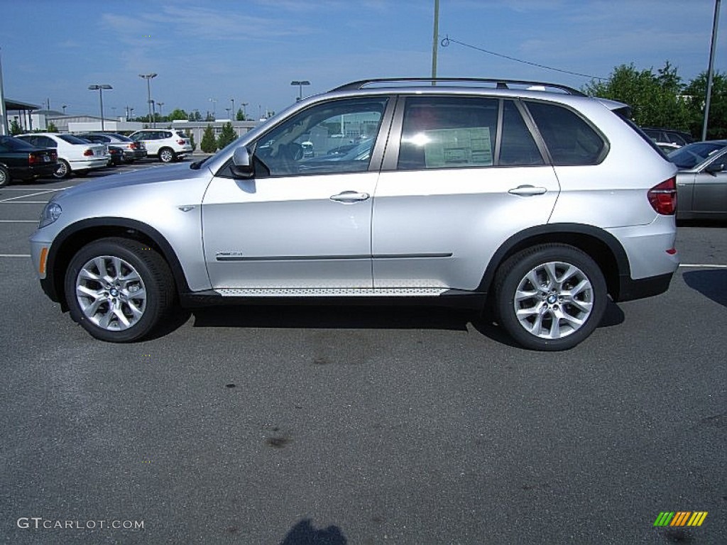 2013 X5 xDrive 35i Premium - Titanium Silver Metallic / Oyster photo #1