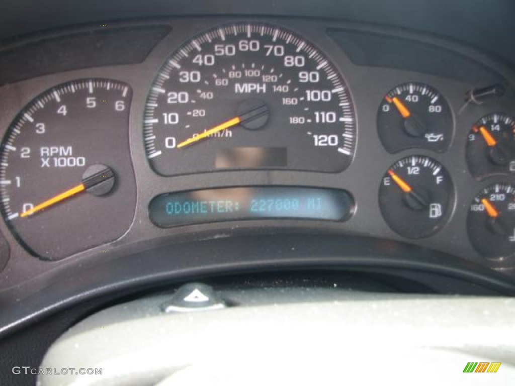 2003 Chevrolet Silverado 2500HD Regular Cab Chassis Utility Gauges Photo #66585388