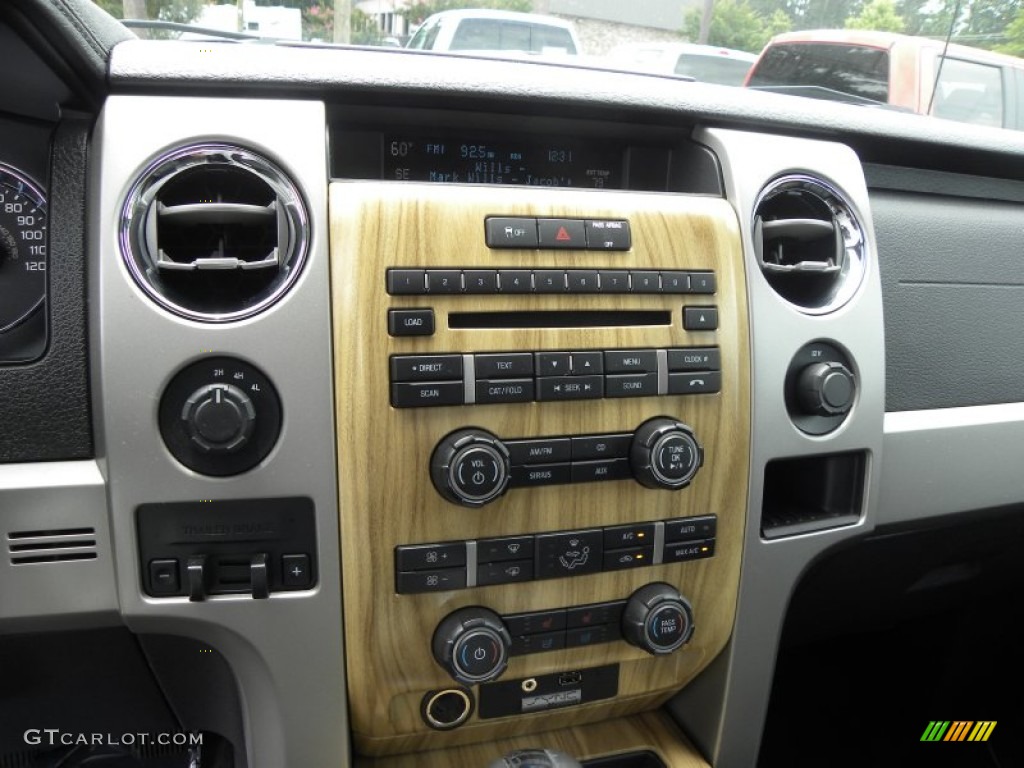 2011 Ford F150 Lariat SuperCrew 4x4 Controls Photo #66588210