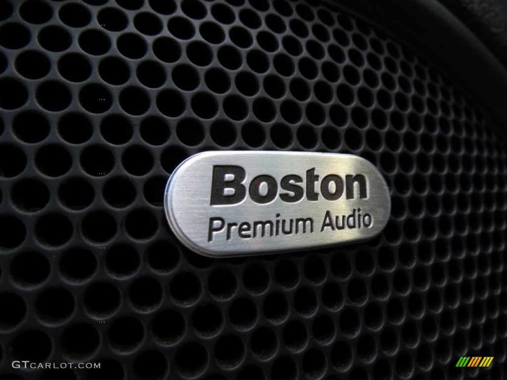 2009 Jeep Commander Limited 4x4 Audio System Photo #66588543