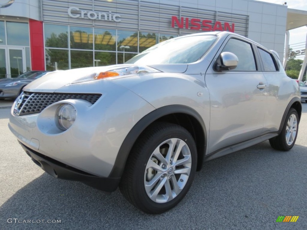 2012 Juke SV - Chrome Silver / Gray/Silver Trim photo #1