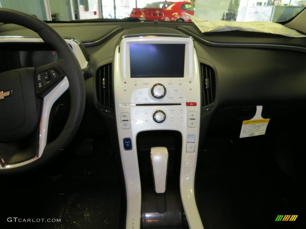 2012 Chevrolet Volt Hatchback Controls Photo #66589881
