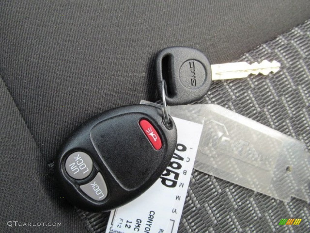 2012 GMC Canyon SLE Crew Cab 4x4 Keys Photos