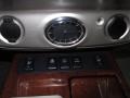 Silver Indulgence - QX 56 4WD Photo No. 34