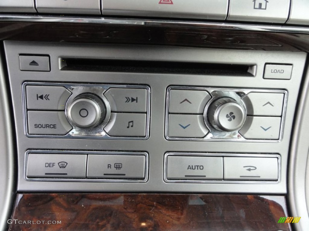 2009 Jaguar XF Supercharged Controls Photo #66596833