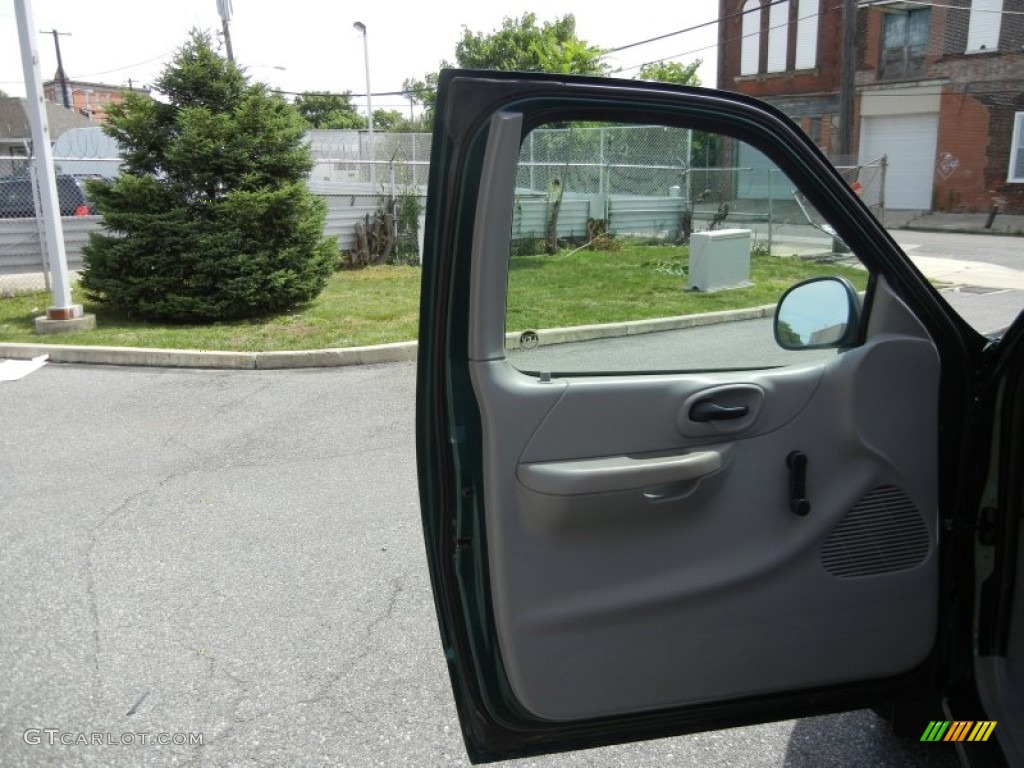 2000 F150 XL Extended Cab 4x4 - Amazon Green Metallic / Medium Graphite photo #22