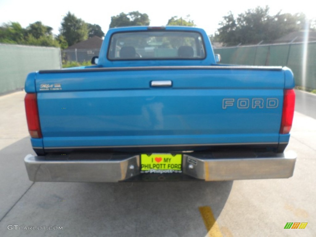 1995 F150 XL Regular Cab - Bright Sapphire Pearl Metallic / Blue photo #4