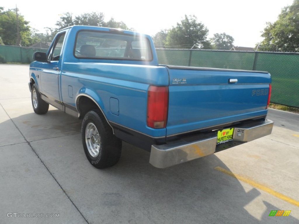 1995 F150 XL Regular Cab - Bright Sapphire Pearl Metallic / Blue photo #5