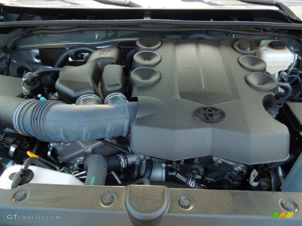 2011 Toyota 4Runner Limited 4x4 Engine Photos