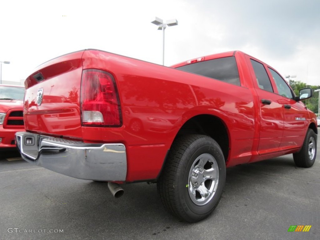 2012 Ram 1500 ST Quad Cab - Flame Red / Dark Slate Gray/Medium Graystone photo #3