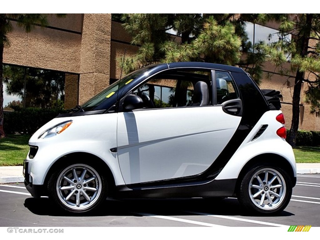 Crystal White 2009 Smart fortwo passion cabriolet Exterior Photo #66616742