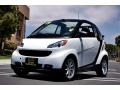 Crystal White - fortwo passion cabriolet Photo No. 11