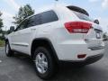 Stone White - Grand Cherokee Laredo Photo No. 2