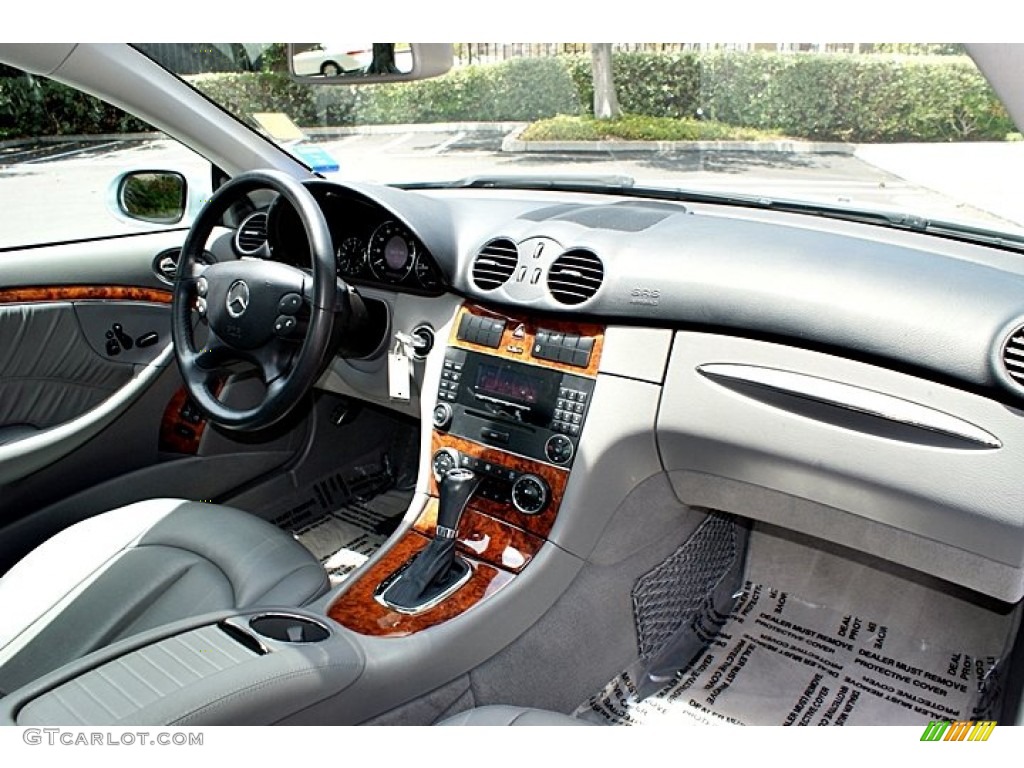 2007 Mercedes-Benz CLK 350 Coupe Stone Dashboard Photo #66617207
