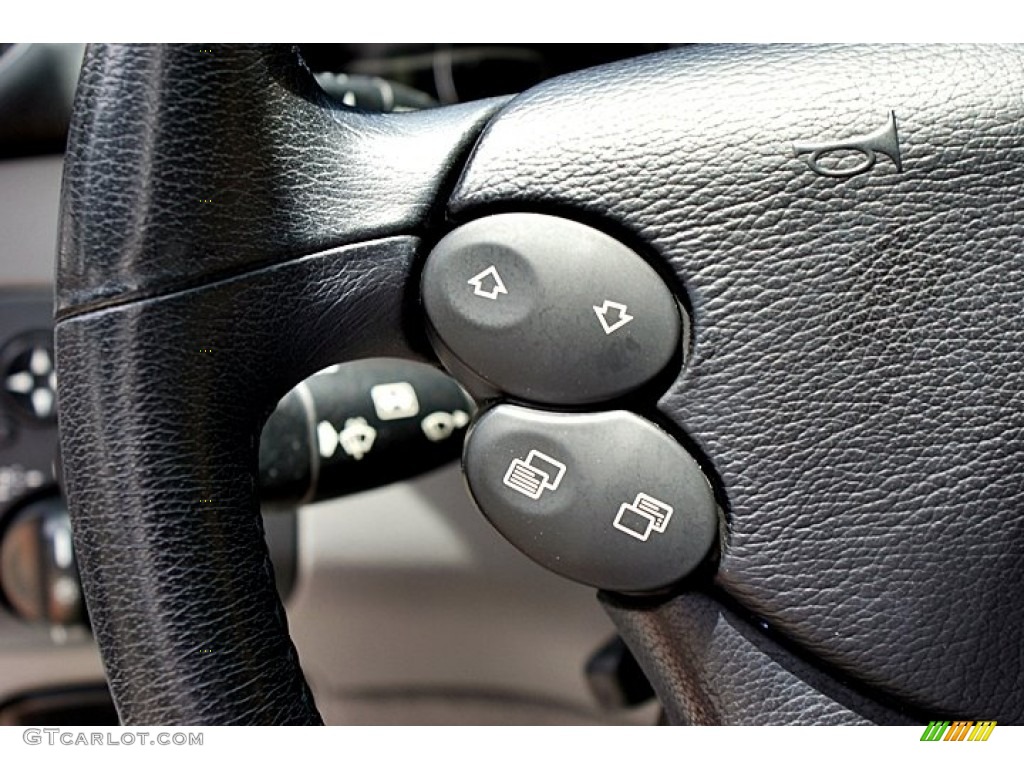 2007 Mercedes-Benz CLK 350 Coupe Controls Photo #66617300