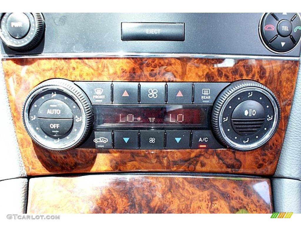 2007 Mercedes-Benz CLK 350 Coupe Controls Photo #66617345