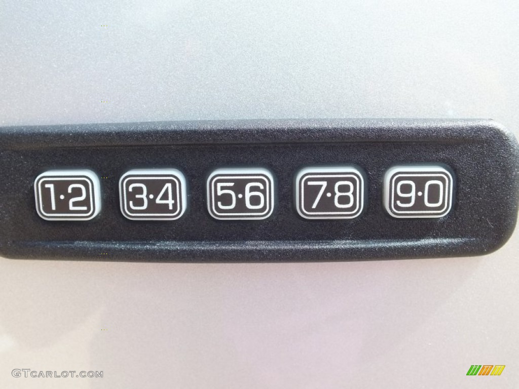 2012 F350 Super Duty XLT Crew Cab 4x4 - Ingot Silver Metallic / Steel photo #13