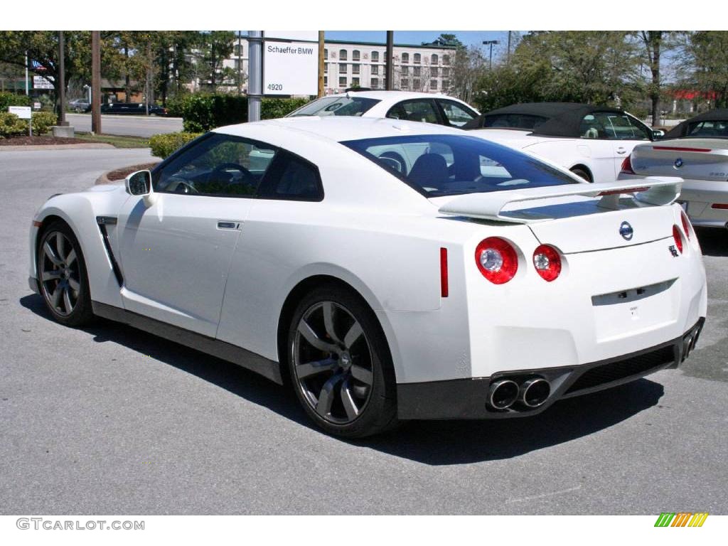 2009 GT-R Premium - Ivory White / Gray photo #5
