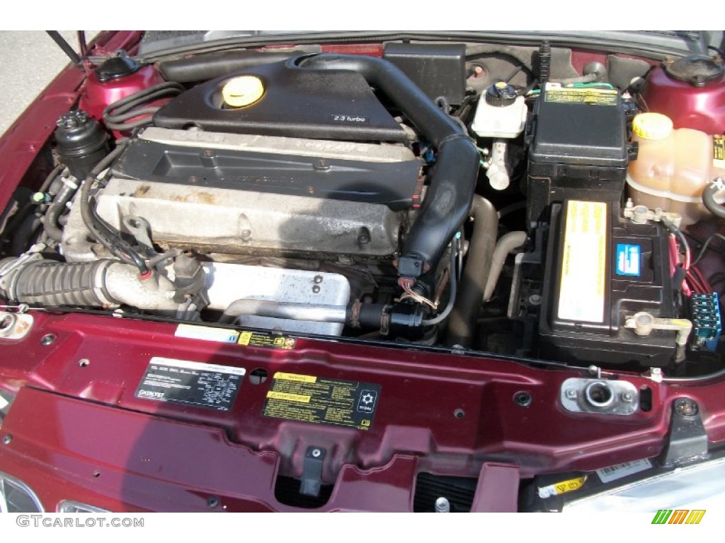 2004 Saab 9-5 Aero Sedan Engine Photos