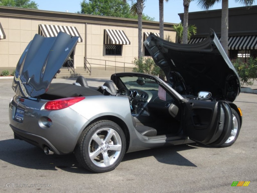 2007 Solstice GXP Roadster - Sly Gray / Ebony photo #21