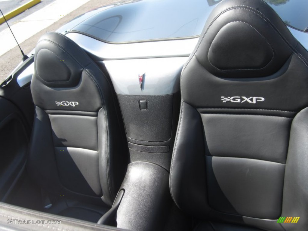 2007 Solstice GXP Roadster - Sly Gray / Ebony photo #40