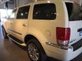 Cool Vanilla - Aspen Limited 4WD Photo No. 4