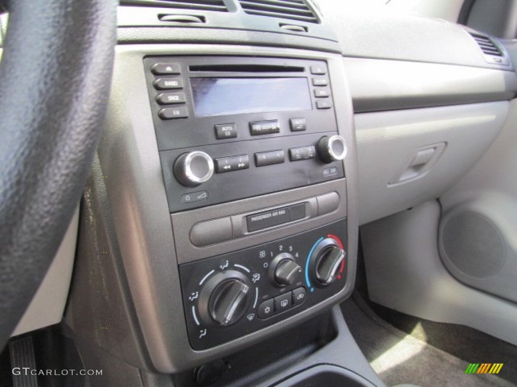 2006 Chevrolet Cobalt LT Coupe Controls Photo #66624912