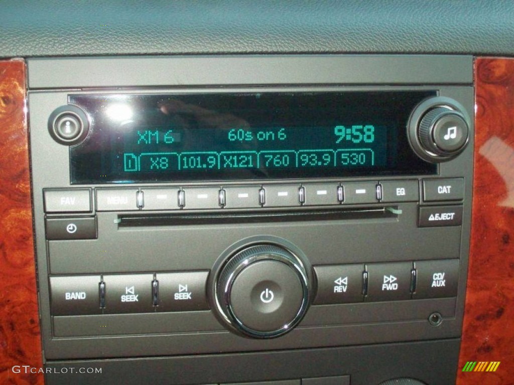 2012 Chevrolet Suburban LS 4x4 Audio System Photos