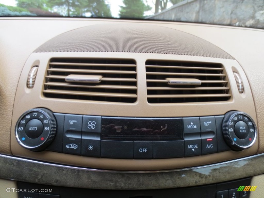 2009 Mercedes-Benz E 350 Sedan Controls Photo #66627596