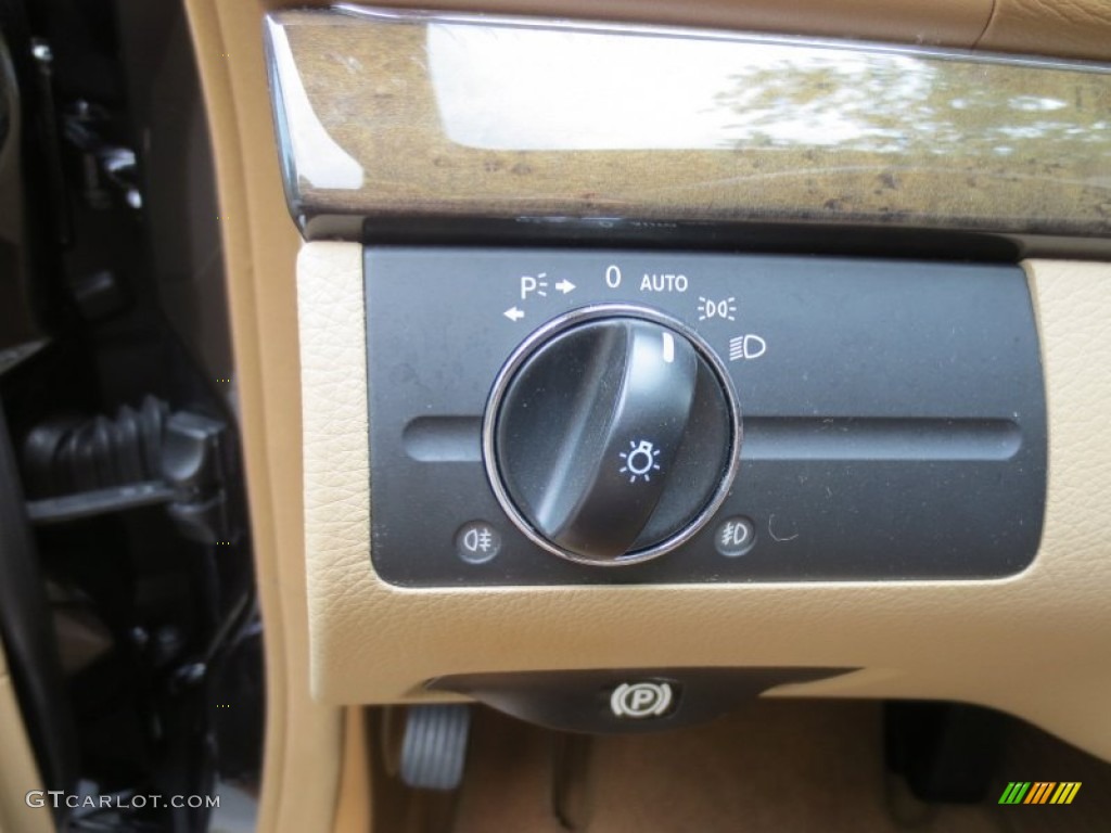 2009 Mercedes-Benz E 350 Sedan Controls Photo #66627662