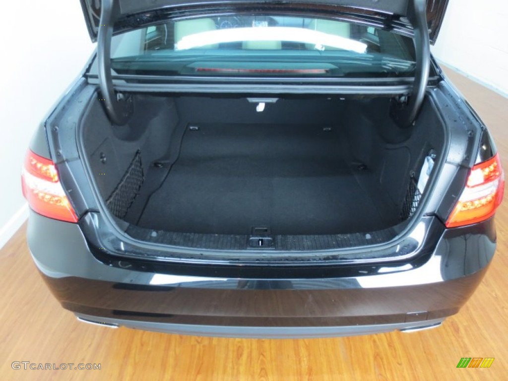 2010 Mercedes-Benz E 350 Sedan Trunk Photo #66627860