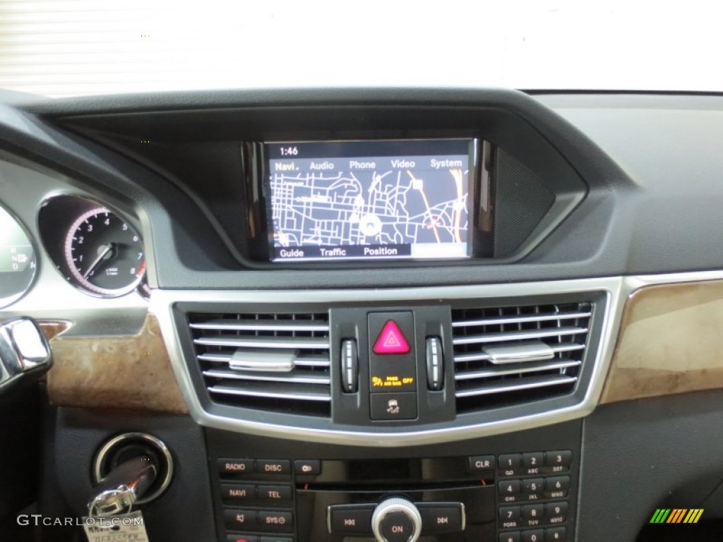 2010 Mercedes-Benz E 350 Sedan Controls Photo #66627890