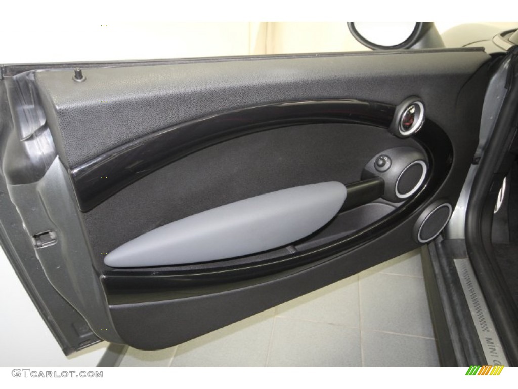 2009 Mini Cooper S Hardtop Black/Rooster Red Door Panel Photo #66629447