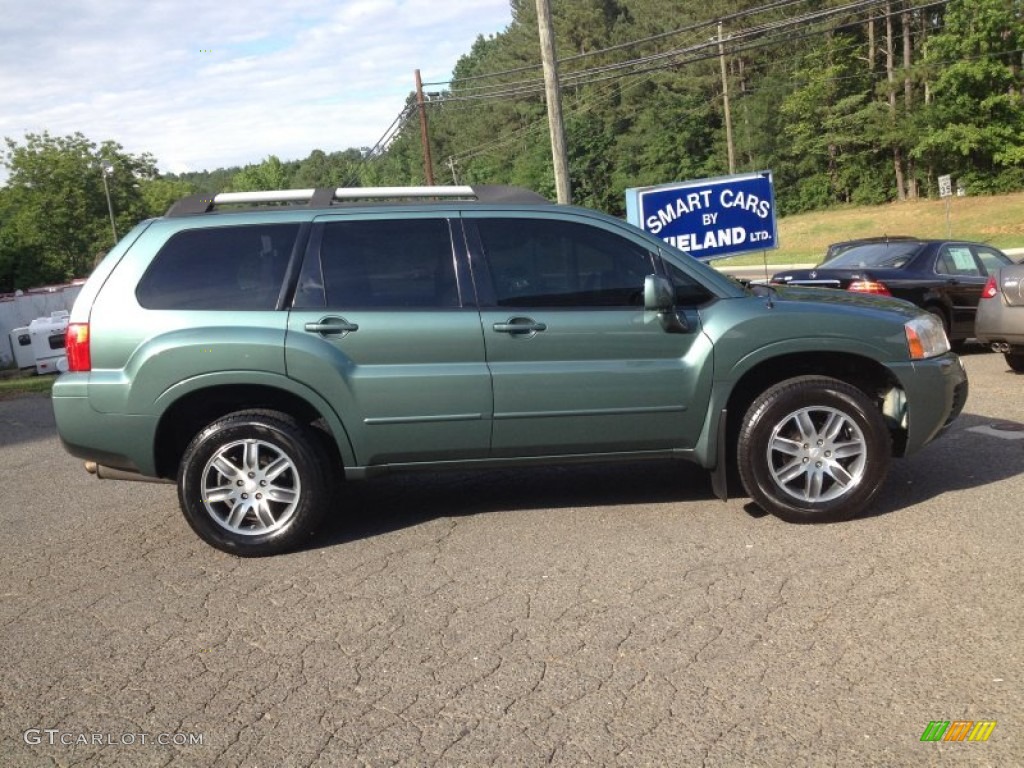 2005 Endeavor Limited AWD - Machine Green Metallic / Sand Blast Beige photo #2