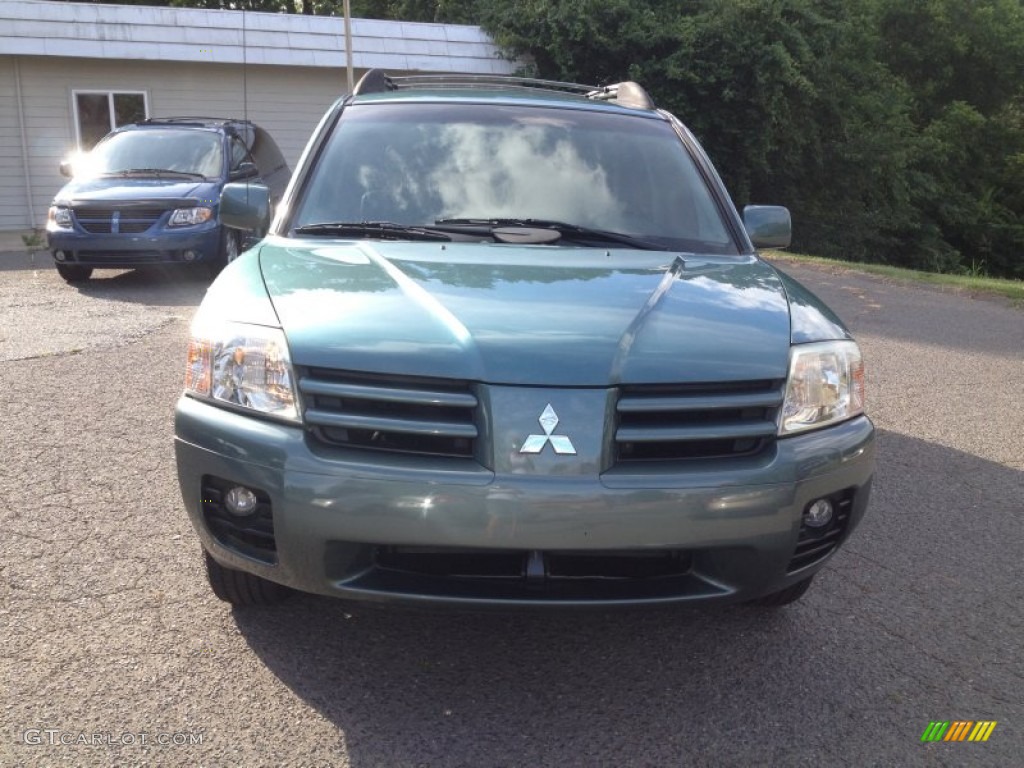 2005 Endeavor Limited AWD - Machine Green Metallic / Sand Blast Beige photo #8