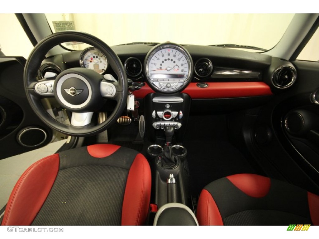 Black/Rooster Red Interior 2009 Mini Cooper S Clubman Photo #66632723