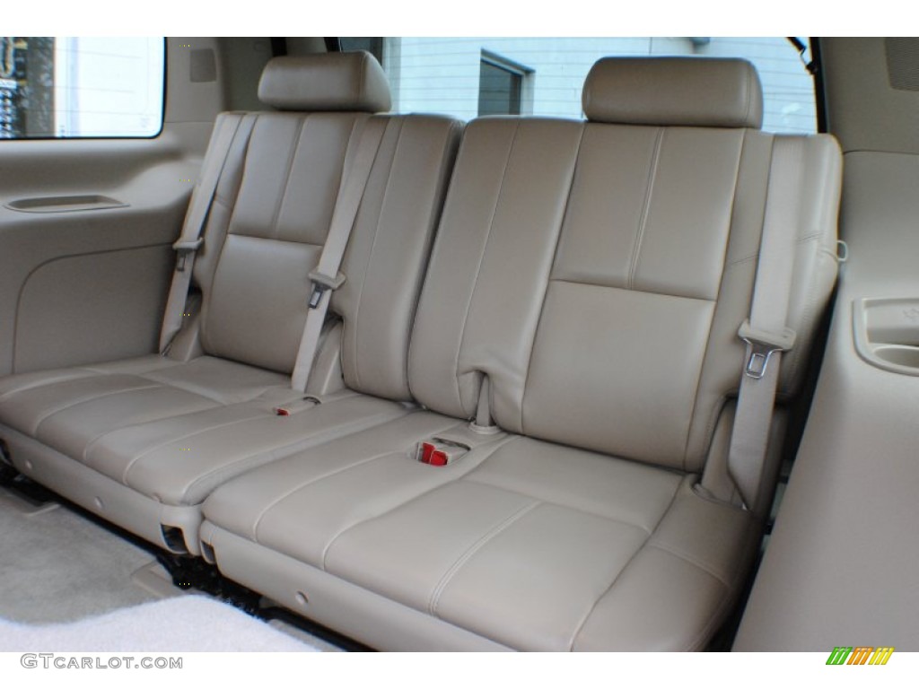 2008 GMC Yukon Denali AWD Rear Seat Photos