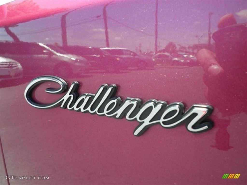 2010 Dodge Challenger R/T Classic Furious Fuchsia Edition Marks and Logos Photo #66640904