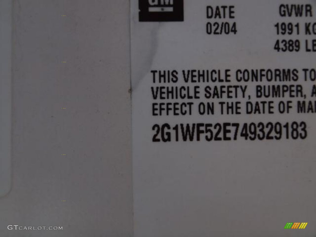 2004 Impala  - White / Medium Gray photo #18
