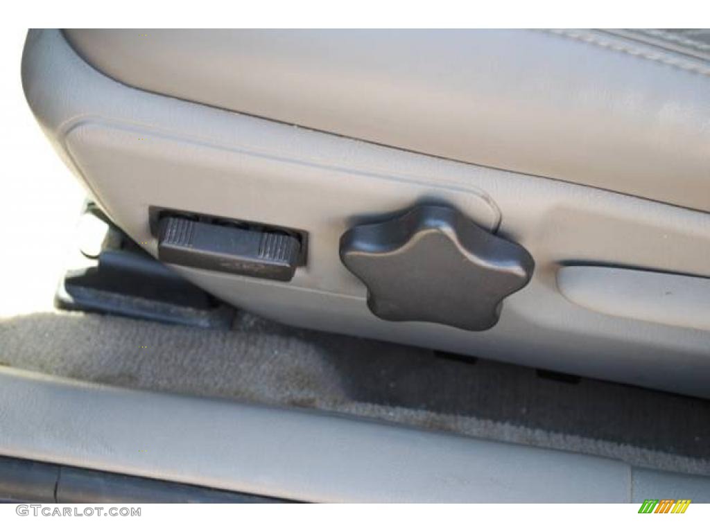 2005 Impala LS - Laser Blue Metallic / Medium Gray photo #34