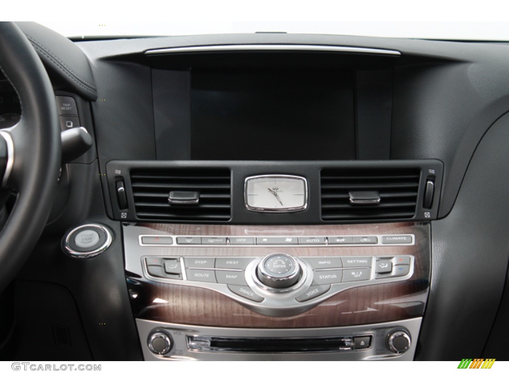 2012 Infiniti M 56x AWD Sedan Controls Photo #66642347