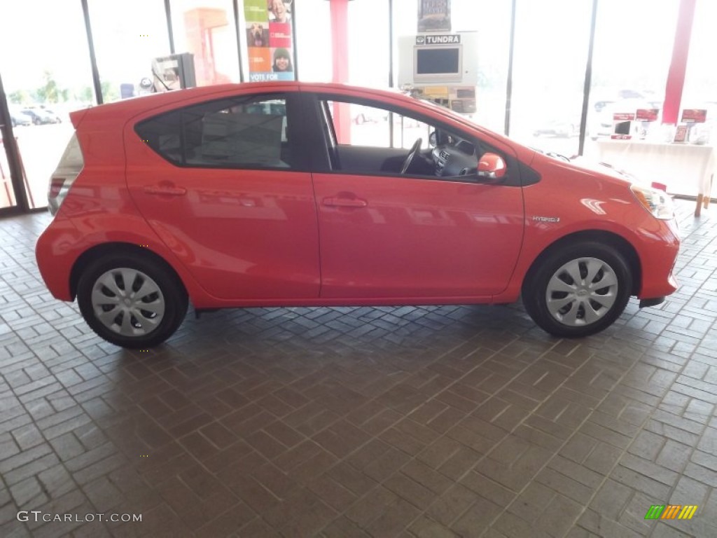 Habanero 2012 Toyota Prius c Hybrid One Exterior Photo #66642434